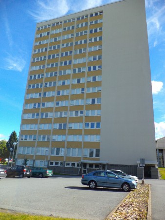 Kollégium, 4. emelet, A18-as szoba. Péntekig még ide gyertek, ha jöttök!